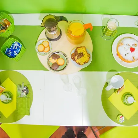 Line Alojamento de Acomodação e Pequeno-almoço